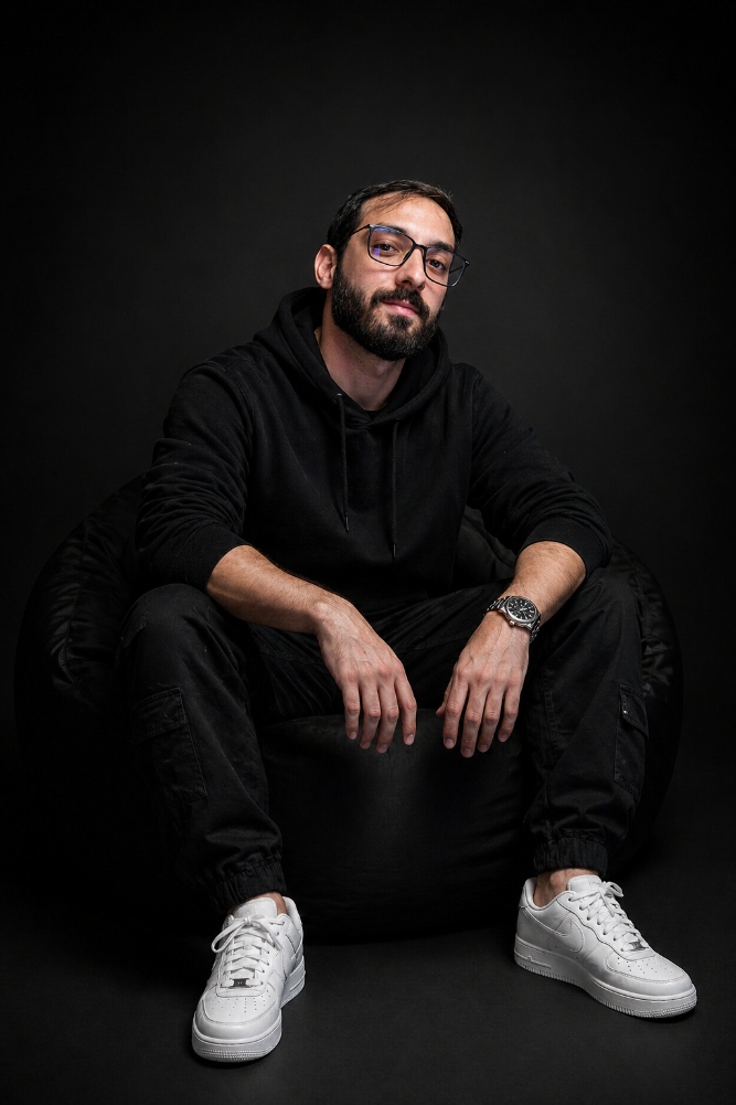 Maycon Douglas Dirino Silva - Fundador do FerramentasJá